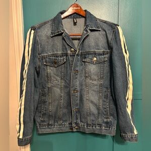 Navy Yard Classic Blue Denim Jacket with White Stripes Size Medium